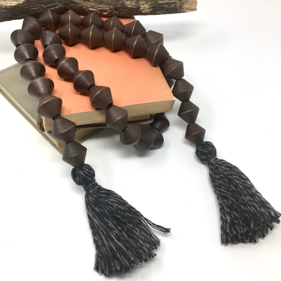 Handcrafted Diamond Shape Dark Wood Bead Tassel Farmhouse Bohemian Style Garland - Picture 10 of 16